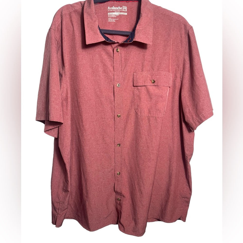 Men’s shirt size XXL Avalanche Outdoor Supply red burgundy shirt sleeve shirt